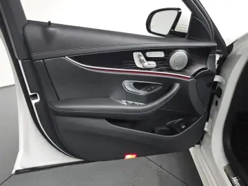 2023 Mercedes-Benz E-Класс с пробегом 24 977 км