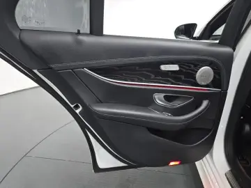 2023 Mercedes-Benz E-Класс с пробегом 24 977 км