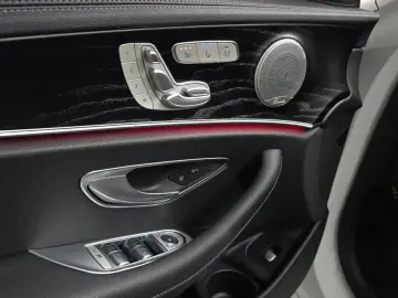 2023 Mercedes-Benz E-Класс с пробегом 24 977 км