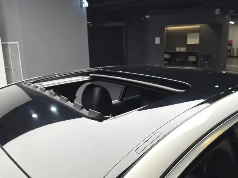 2023 Mercedes-Benz E-Класс с пробегом 24 977 км
