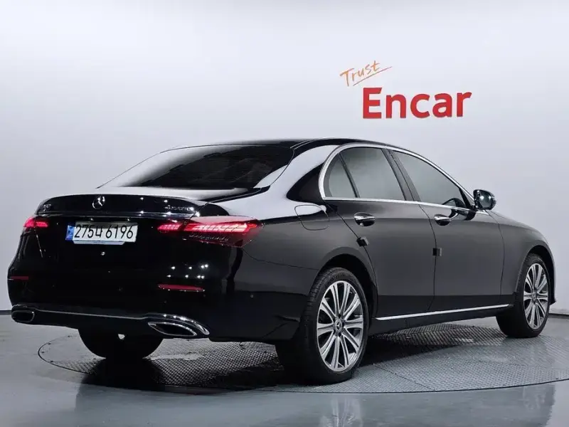 2023 Mercedes-Benz E-Класс с пробегом 48 247 км