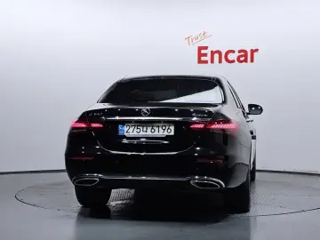 2023 Mercedes-Benz E-Класс с пробегом 48 247 км