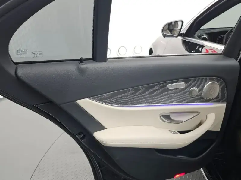 2023 Mercedes-Benz E-Класс с пробегом 48 247 км