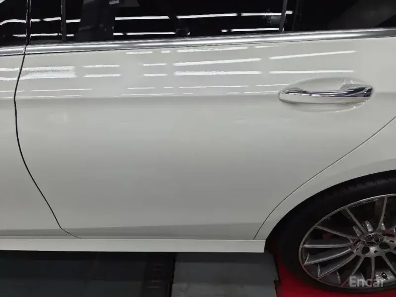 2022 Mercedes-Benz E-Класс с пробегом 21 733 км