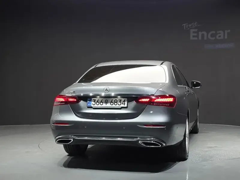 2022 Mercedes-Benz E-Класс с пробегом 44 777 км