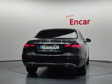 2023 Mercedes-Benz E-Класс с пробегом 1 404 км