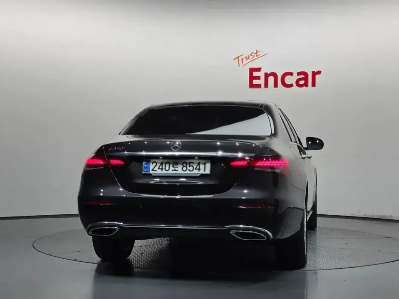 2023 Mercedes-Benz E-Класс с пробегом 1 404 км