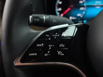 2023 Mercedes-Benz E-Класс с пробегом 1 404 км