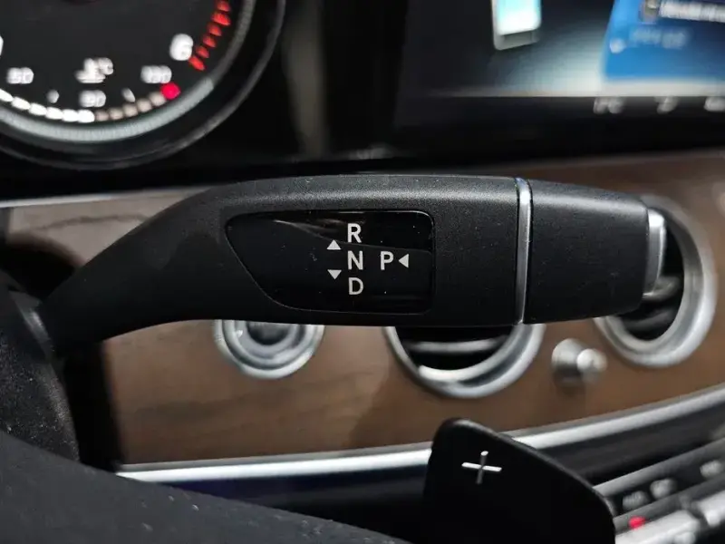 2019 Mercedes-Benz E-Класс с пробегом 105 449 км
