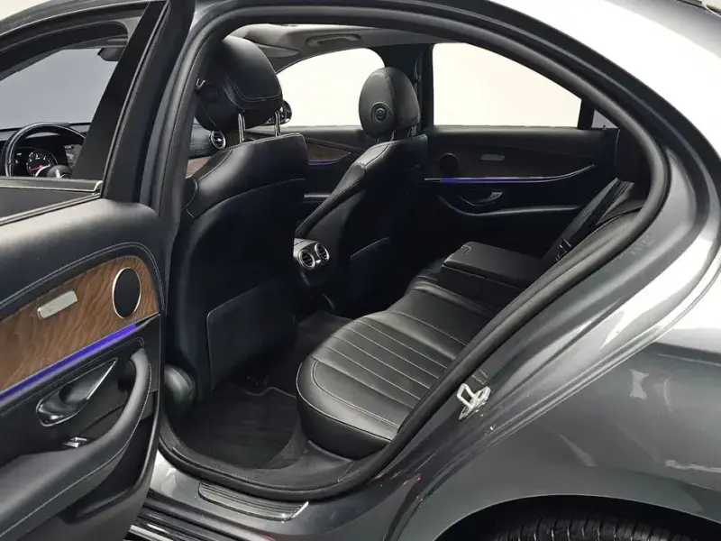 2019 Mercedes-Benz E-Класс с пробегом 105 449 км