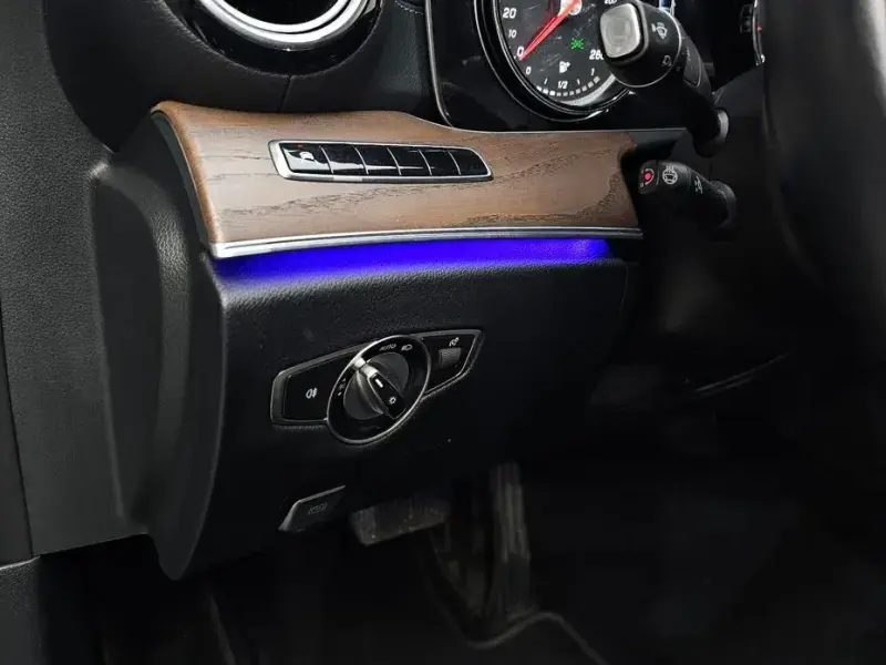 2019 Mercedes-Benz E-Класс с пробегом 105 449 км