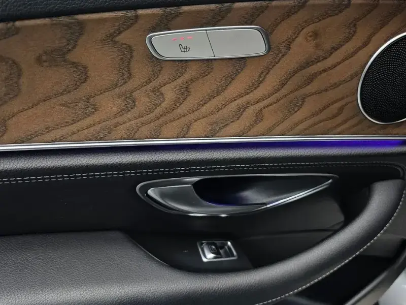 2019 Mercedes-Benz E-Класс с пробегом 105 449 км