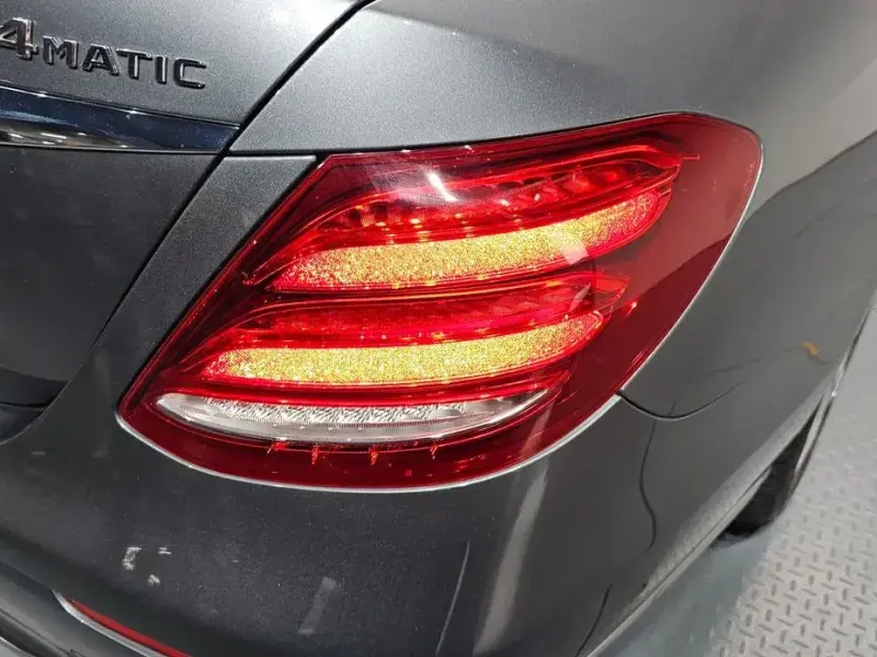 2019 Mercedes-Benz E-Класс с пробегом 105 449 км