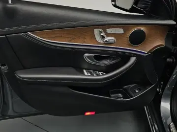 2019 Mercedes-Benz E-Класс с пробегом 105 449 км