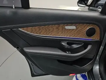 2019 Mercedes-Benz E-Класс с пробегом 105 449 км
