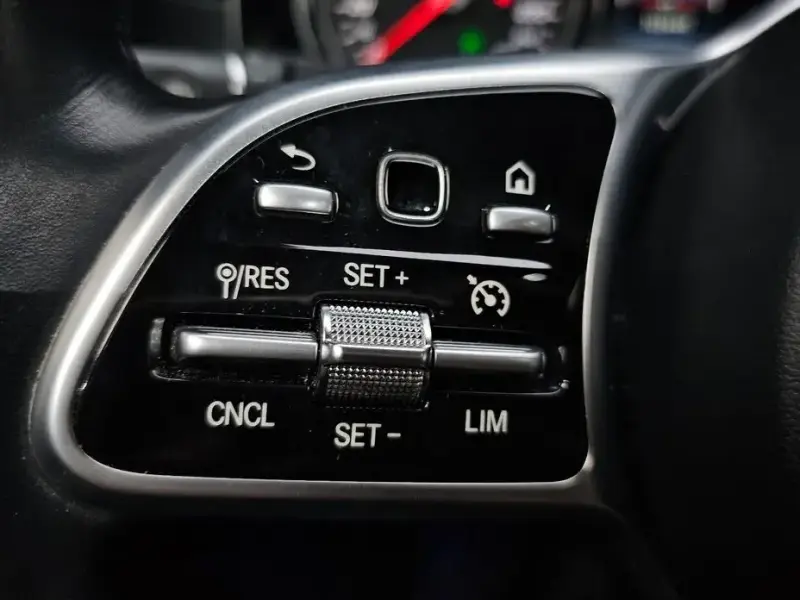 2019 Mercedes-Benz E-Класс с пробегом 105 449 км