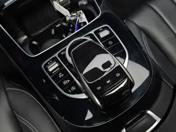 2019 Mercedes-Benz E-Класс с пробегом 105 449 км