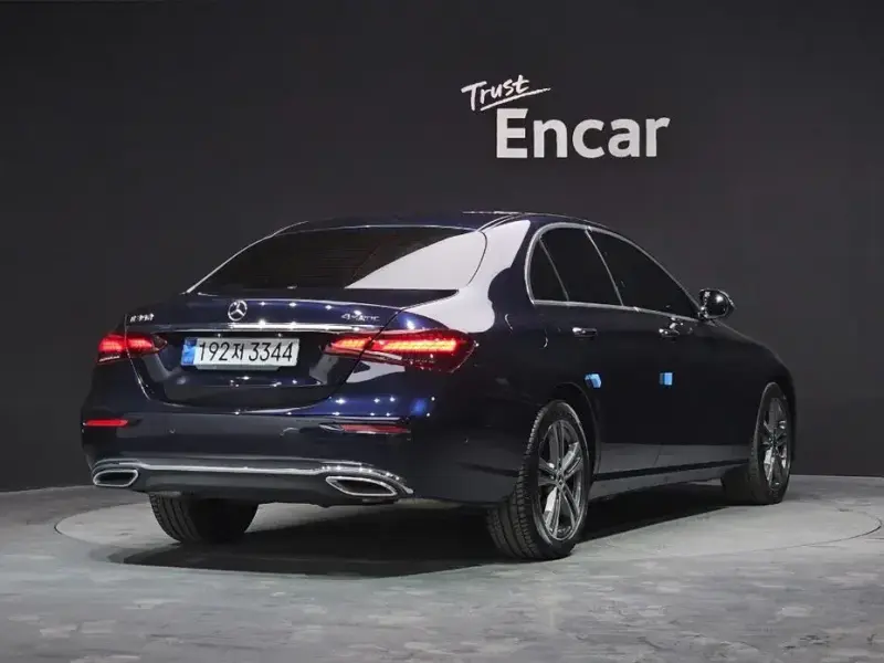 2022 Mercedes-Benz E-Класс с пробегом 50 418 км