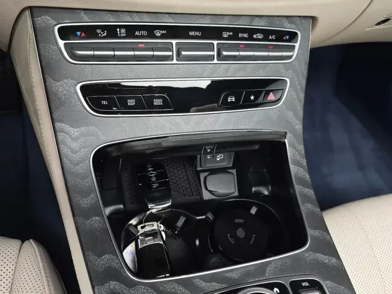 2023 Mercedes-Benz E-Класс с пробегом 8 147 км