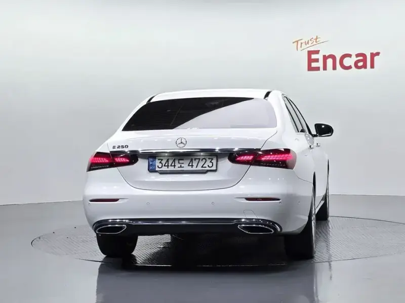 2021 Mercedes-Benz E-Класс с пробегом 80 267 км