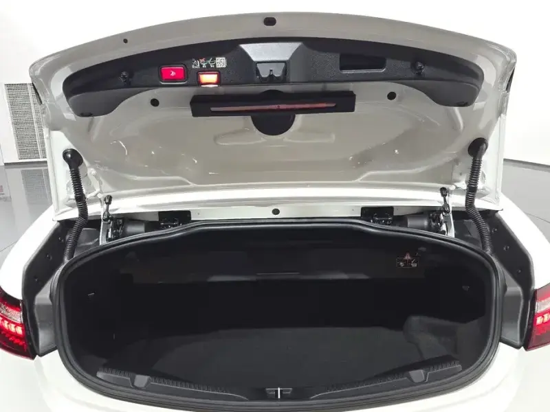 2023 Mercedes-Benz E-Класс с пробегом 8 147 км