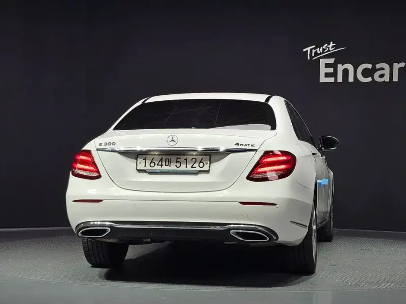 2020 Mercedes-Benz E-Класс с пробегом 66 423 км