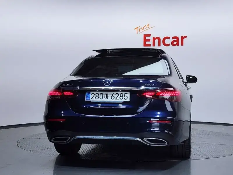 2022 Mercedes-Benz E-Класс с пробегом 25 405 км