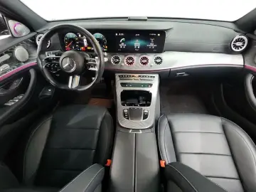 2022 Mercedes-Benz E-Класс с пробегом 25 405 км