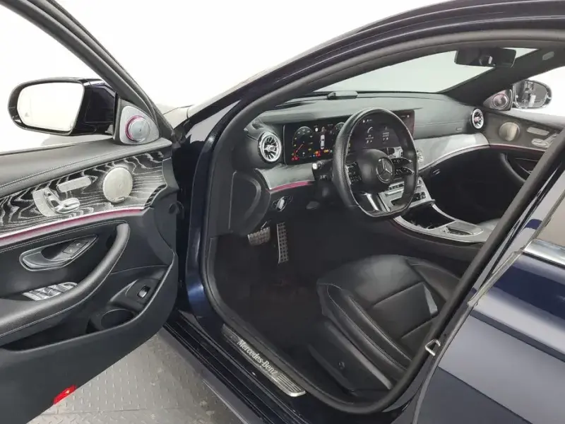 2022 Mercedes-Benz E-Класс с пробегом 25 405 км