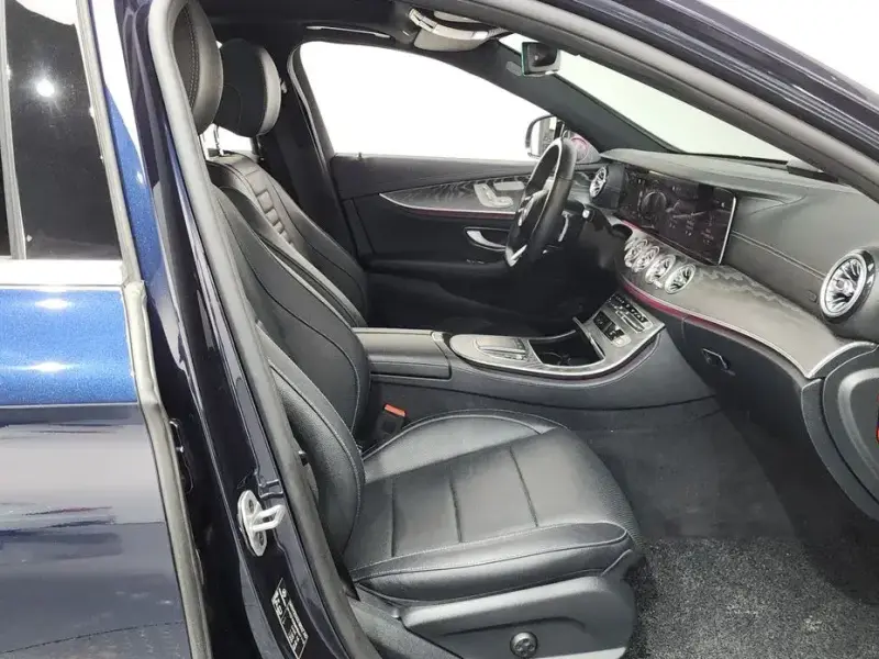 2022 Mercedes-Benz E-Класс с пробегом 25 405 км