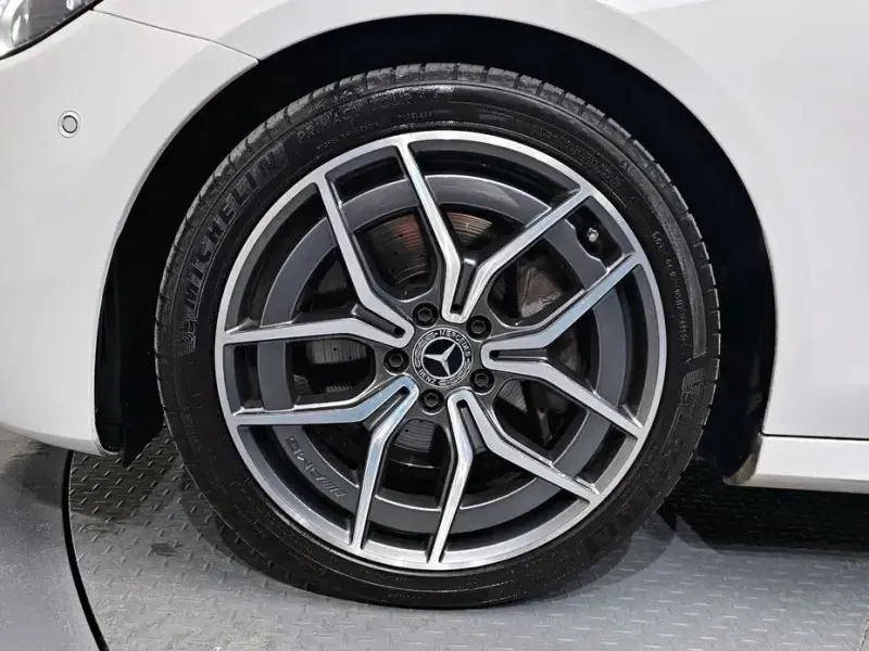 2020 Mercedes-Benz E-Класс с пробегом 81 600 км