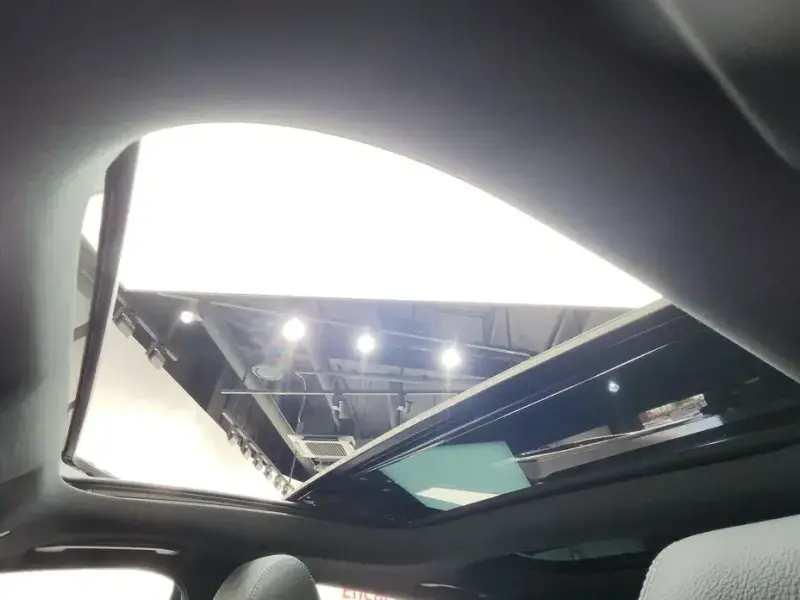 2022 Mercedes-Benz E-Класс с пробегом 25 405 км