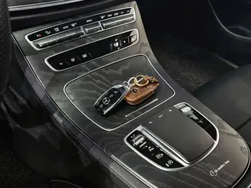 2020 Mercedes-Benz E-Класс с пробегом 81 600 км