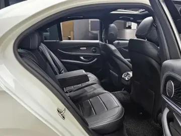 2020 Mercedes-Benz E-Класс с пробегом 81 600 км