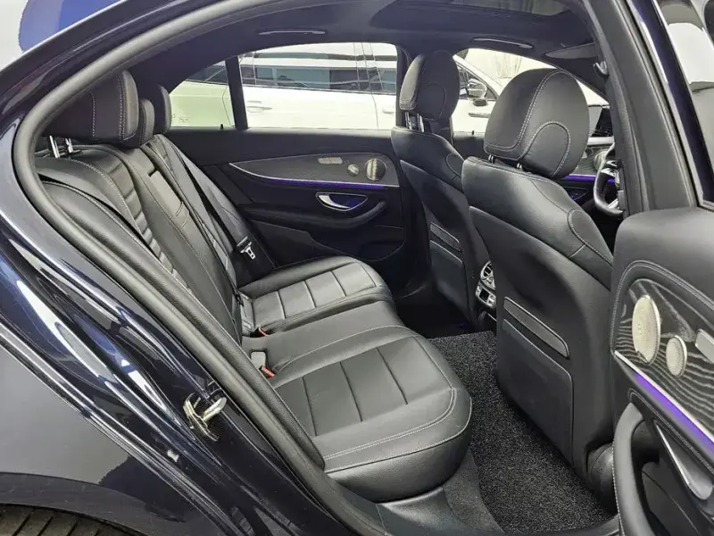 2022 Mercedes-Benz E-Класс с пробегом 37 232 км