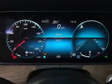 2022 Mercedes-Benz E-Класс с пробегом 31 977 км