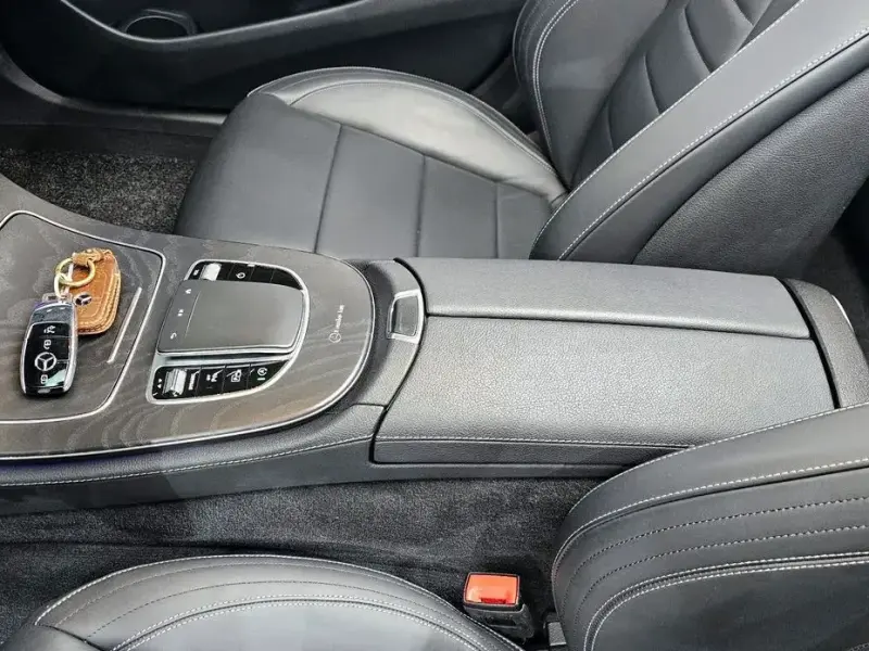 2020 Mercedes-Benz E-Класс с пробегом 81 600 км