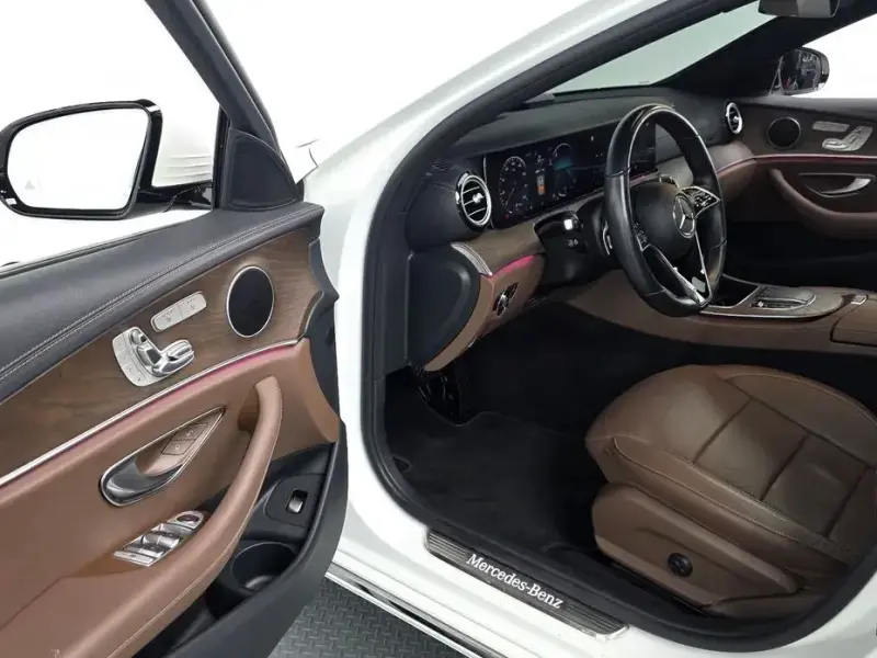 2022 Mercedes-Benz E-Класс с пробегом 31 977 км