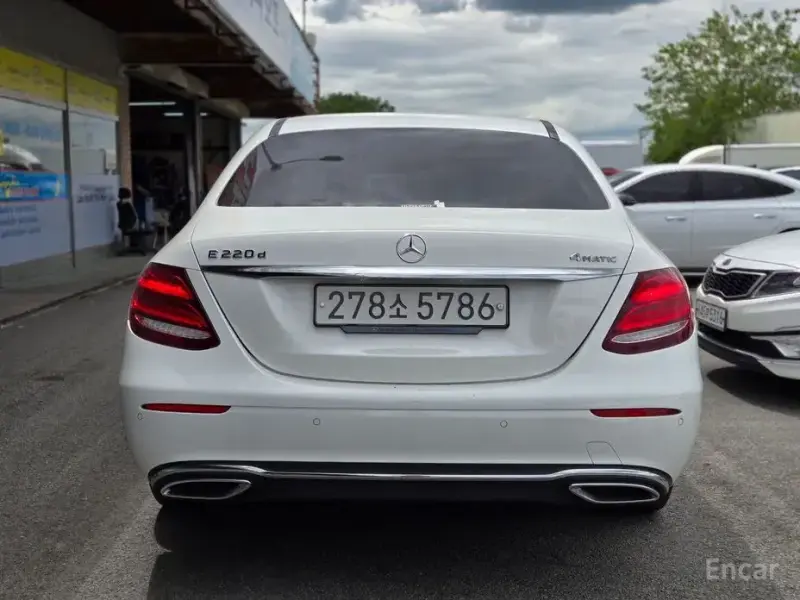 2019 Mercedes-Benz E-Класс с пробегом 17 911 км