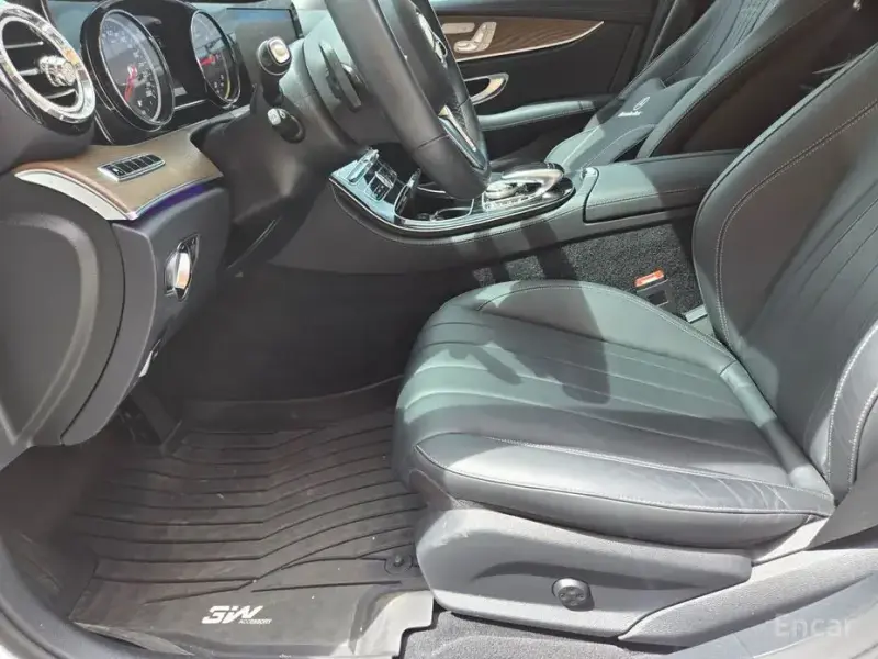 2019 Mercedes-Benz E-Класс с пробегом 17 911 км