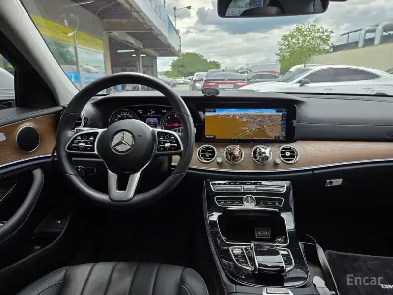 2019 Mercedes-Benz E-Класс с пробегом 17 911 км