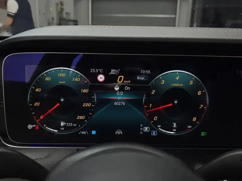 2023 Mercedes-Benz E-Класс с пробегом 60 276 км