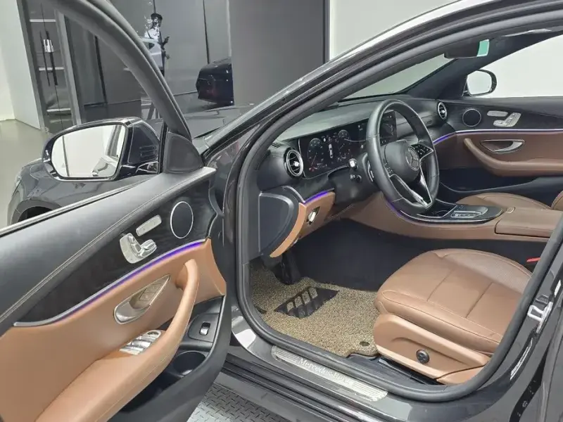 2023 Mercedes-Benz E-Класс с пробегом 60 276 км