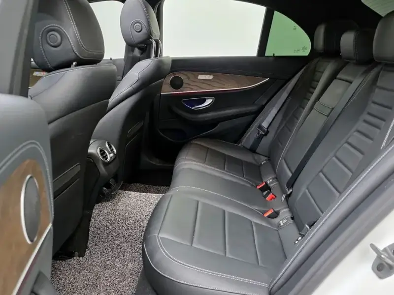 2022 Mercedes-Benz E-Класс с пробегом 39 353 км