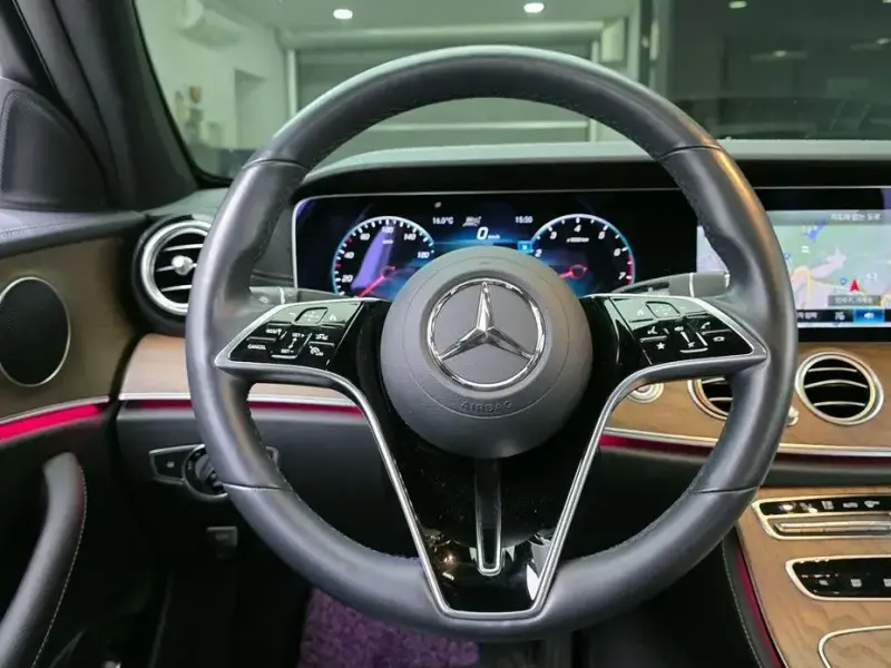 2022 Mercedes-Benz E-Класс с пробегом 39 353 км