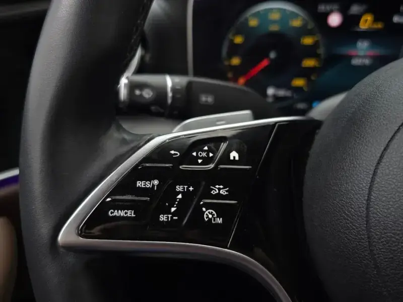 2023 Mercedes-Benz E-Класс с пробегом 60 276 км