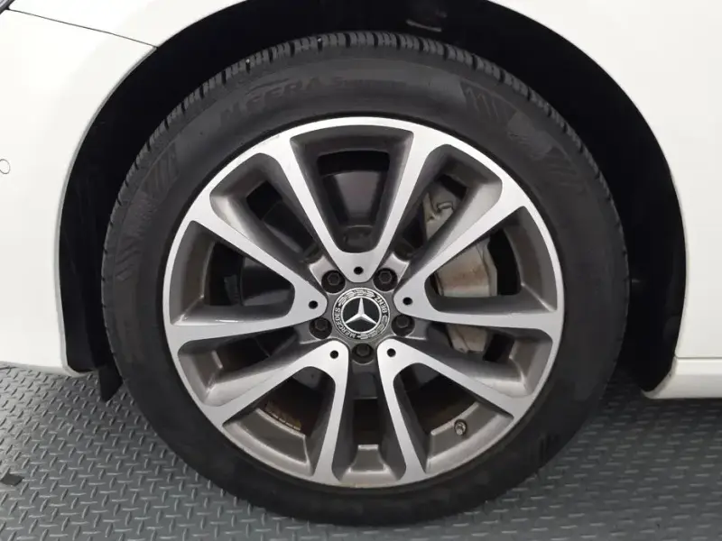 2019 Mercedes-Benz E-Класс с пробегом 120 491 км