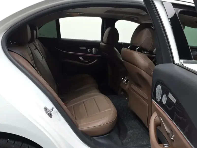 2019 Mercedes-Benz E-Класс с пробегом 120 491 км