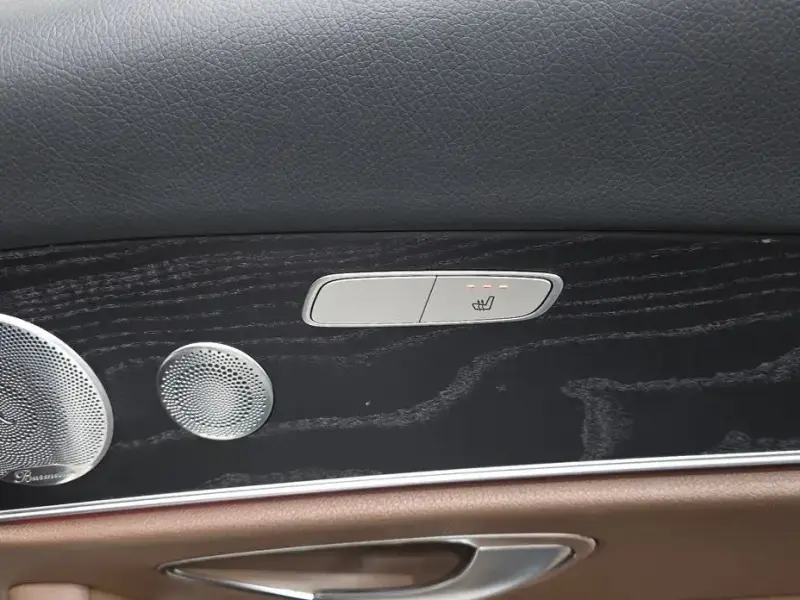 2019 Mercedes-Benz E-Класс с пробегом 120 491 км