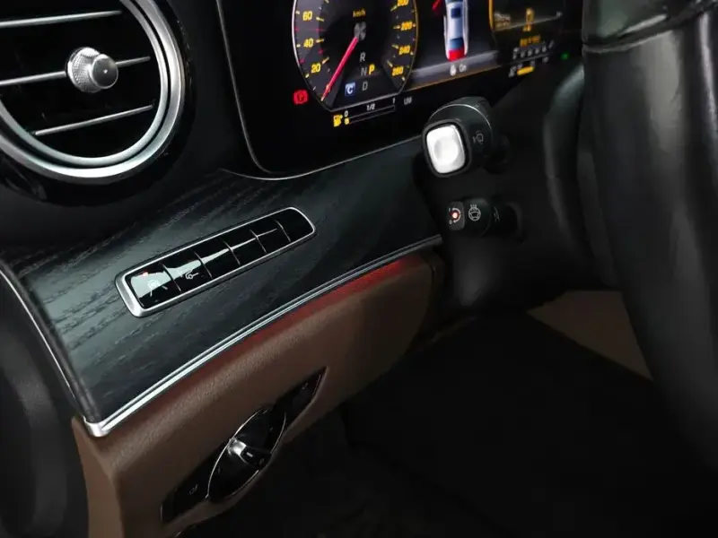 2019 Mercedes-Benz E-Класс с пробегом 120 491 км